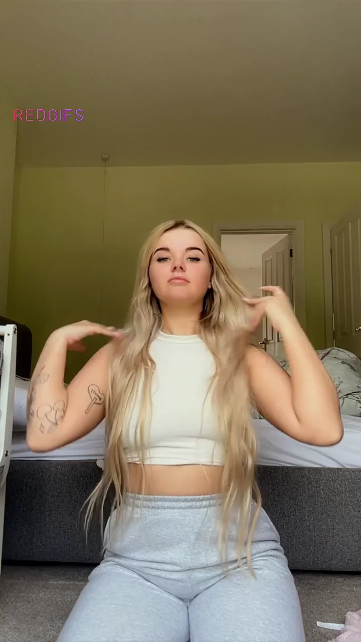 Thirsty for Your 19yo Babe's Milky Tits? 😩💦