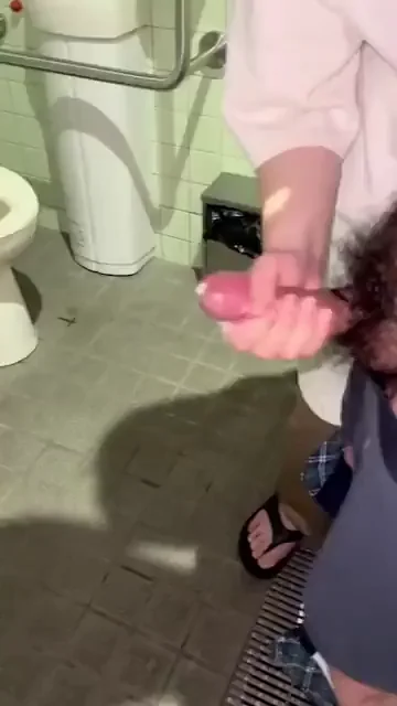 Nonstop handjob (Part 2)