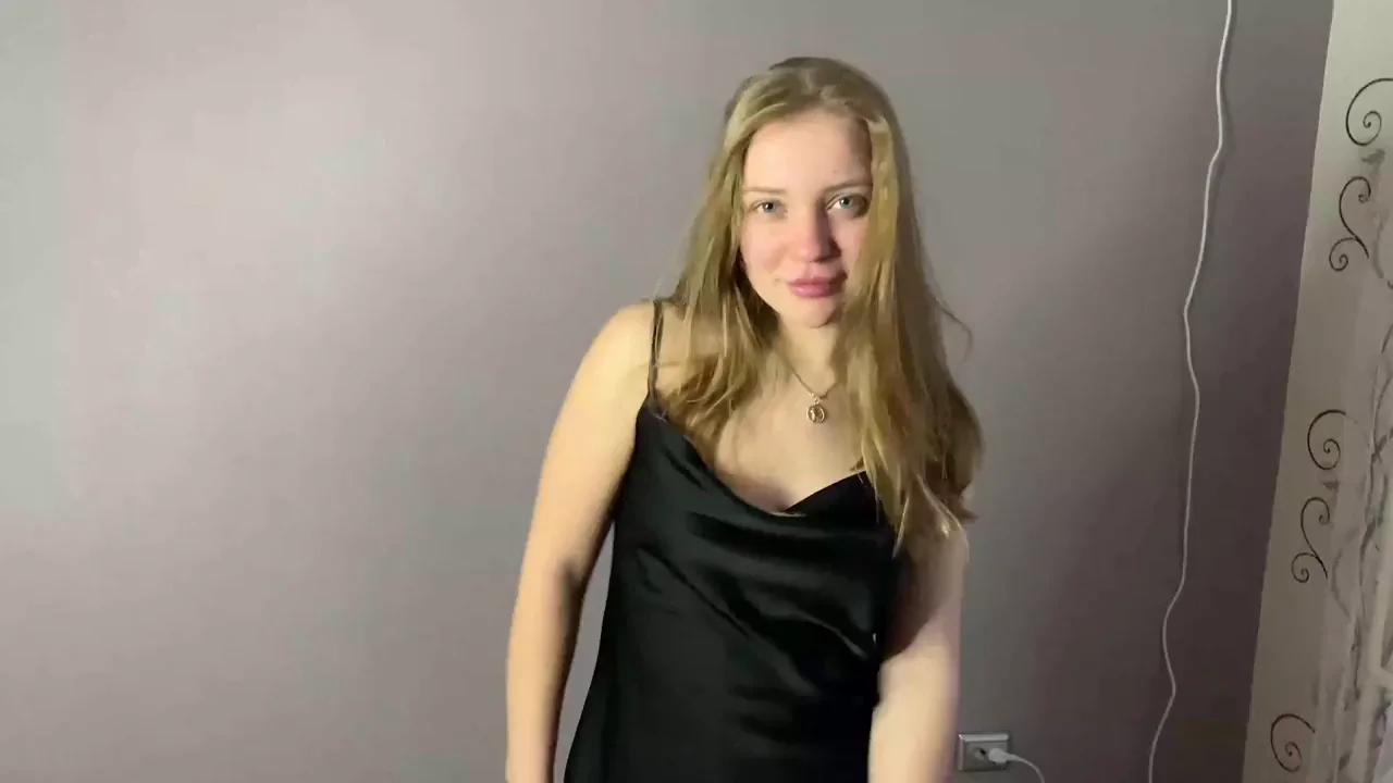 Lift My Tight Dress & Crave My Juicy Ass 🍑😈