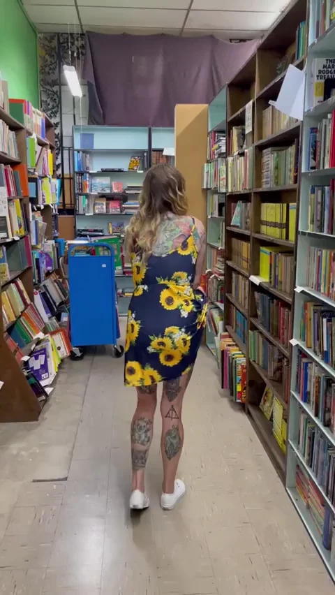 Turning the Corner to Catch Me Flashing My Juicy Ass in the Library 🍑📚😈
