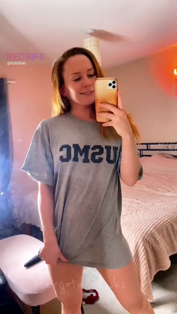 Baggy t-shirts never disappoint