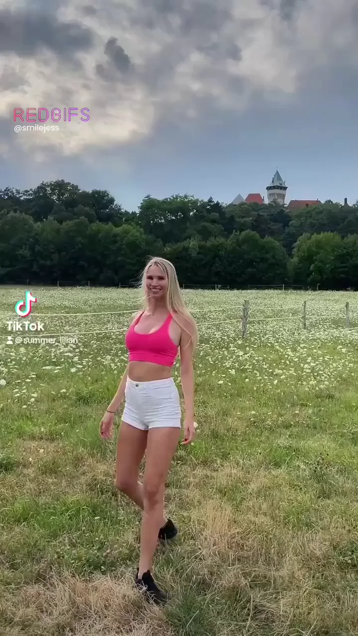 turn around please
