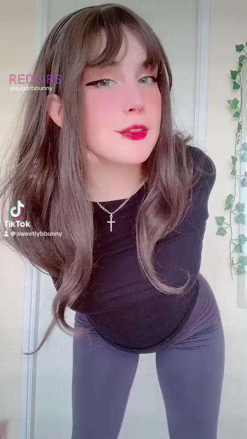 I love to shake it to tiktok trends