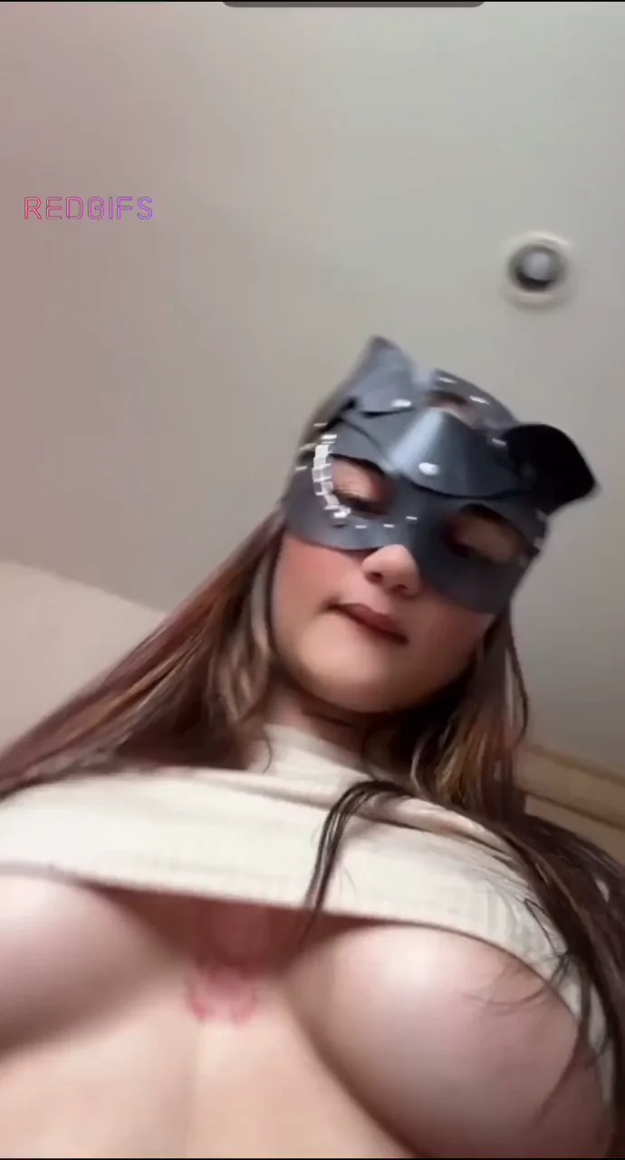 Can a Latina girl who’s freshly out of Highschool make the men here hard?