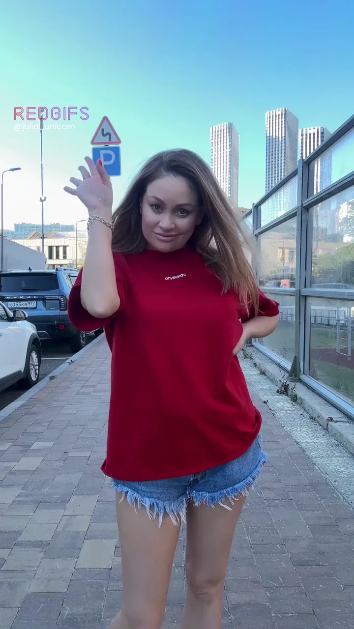 🔥 Bouncy Tits Tease on TikTok Street Slut 😈🍒
