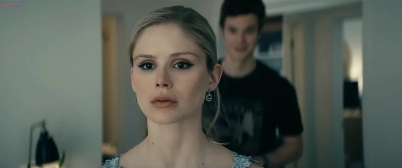Erin Moriarty's Steamy Nude Tease in The Boys S04E08 😈🔥