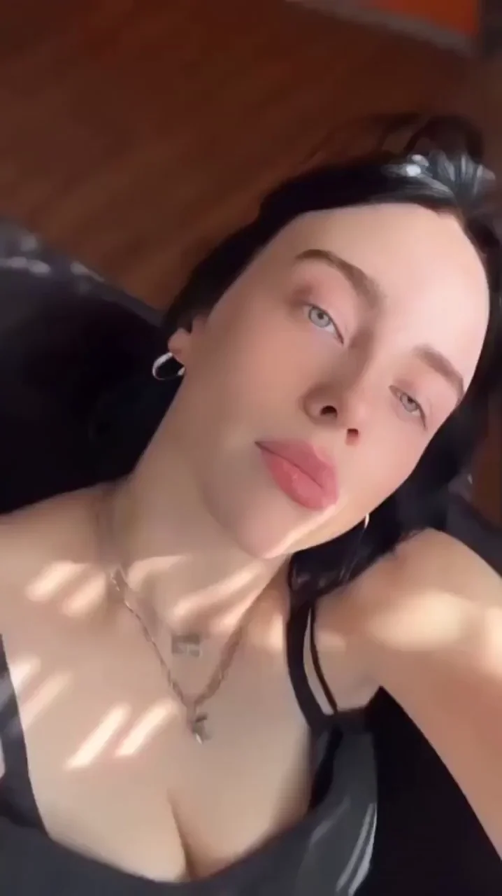 Billie Eilish Teasing with Her Juicy Cleavage 😈💦
