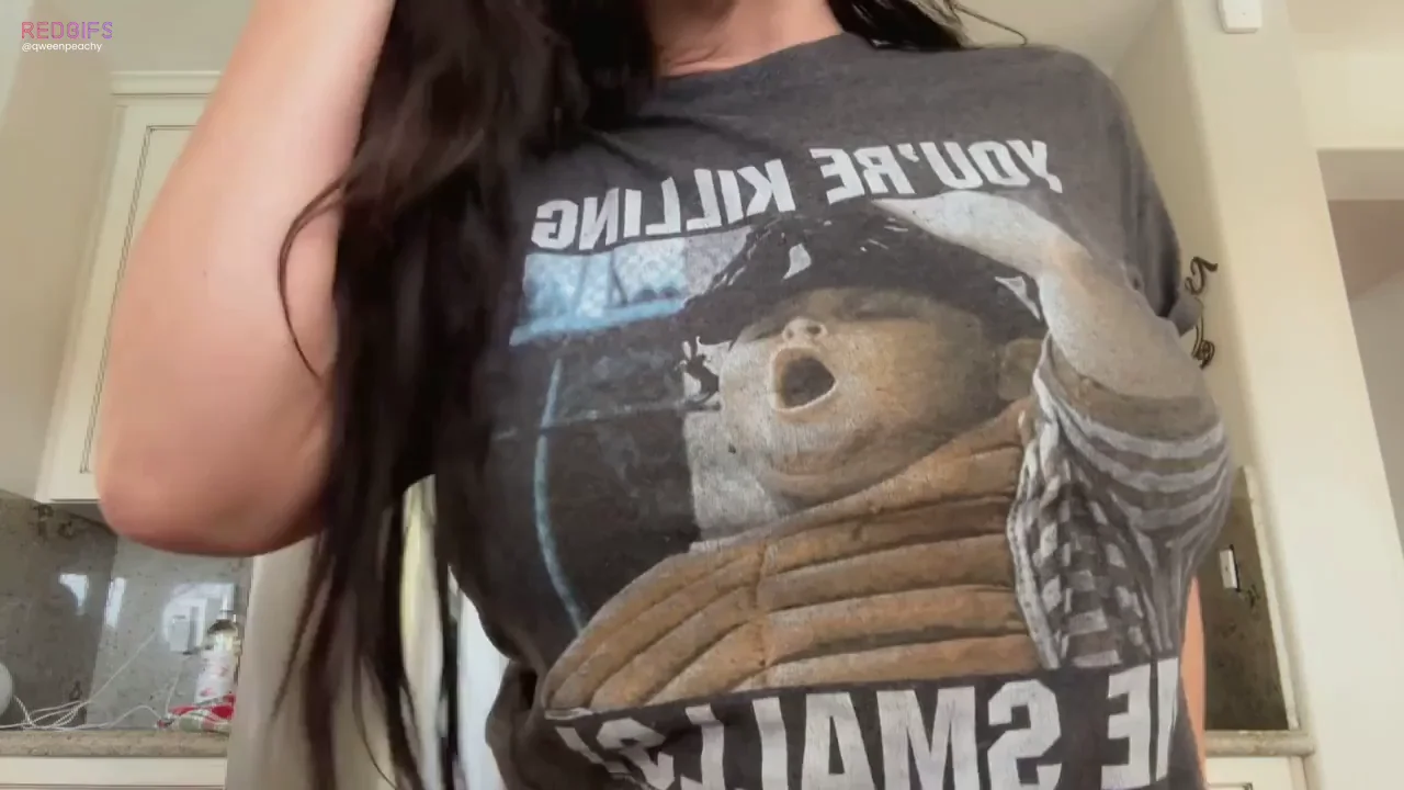 You're Killing Me Smalls! 🍈🍈 Massive Boob Bounce Tease 😩