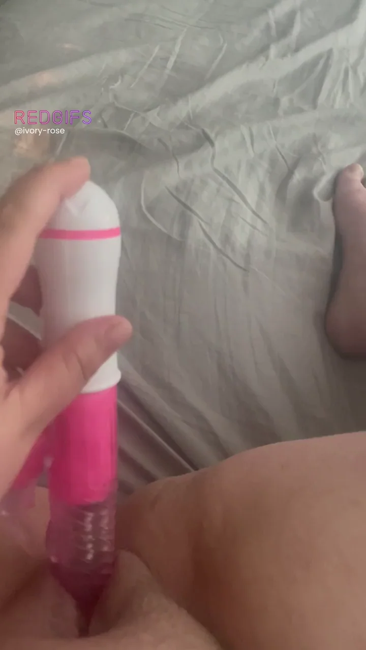 🔥 Watching Myself Cum Hard with My Pink Vibe 💦😍