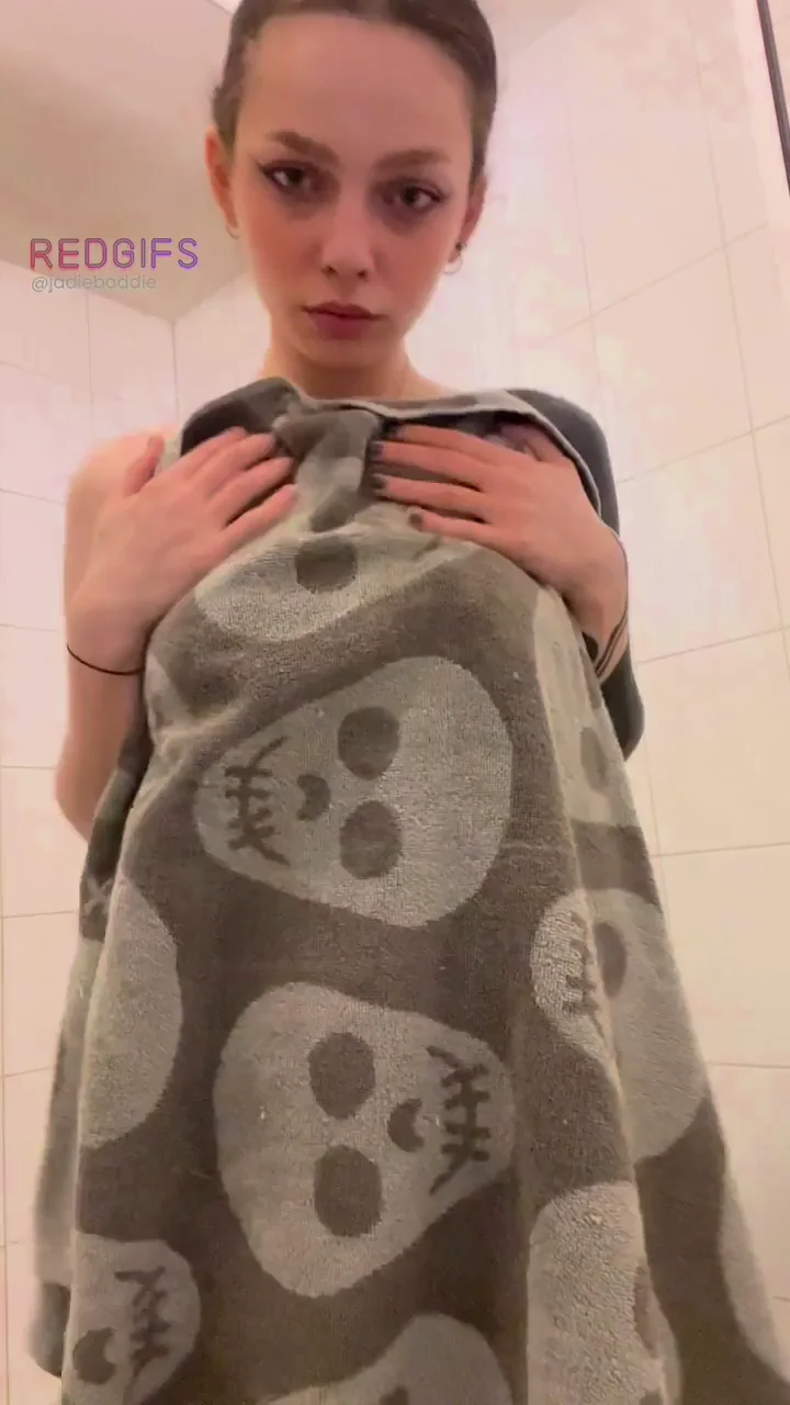 Ditching the Towel Feels So Much Better 😈💦