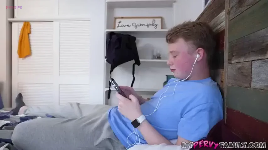 Mom Wants Me To Fuck Her After She Caught Her Nudes On My Phone