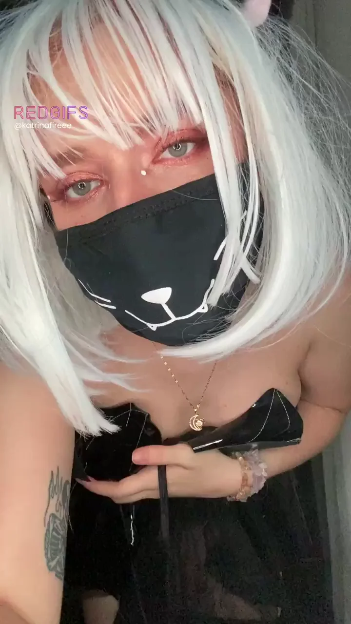Cosplay Kitty's Naughty O-Face Tease: Catch Me Cumming?