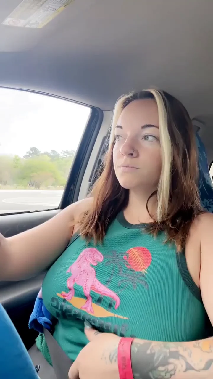 Flashing Perky DDD Tits While Driving 😈🚗💦