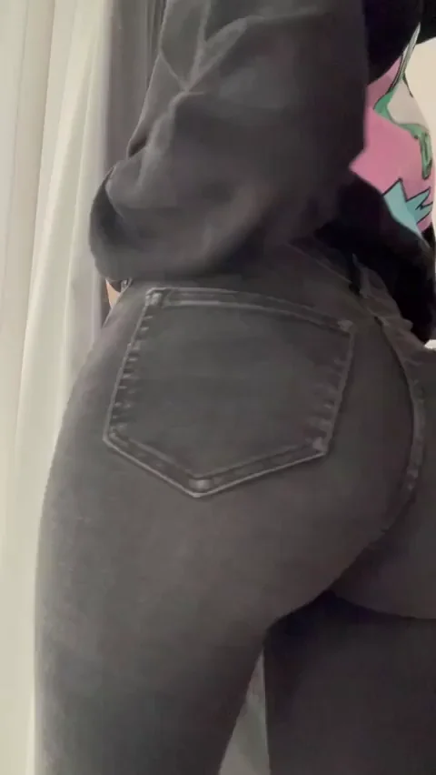 Jeans Tease to Thick Whooty Booty Reveal!