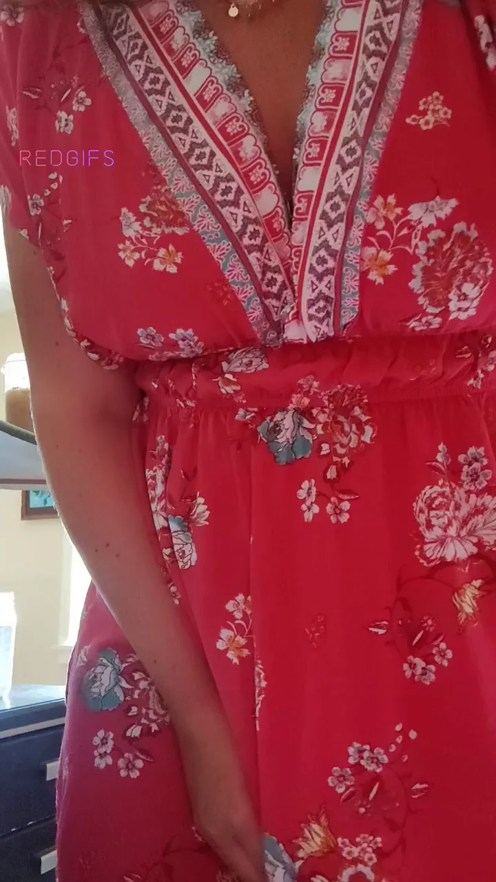 Happy Friday, from this undercover slut 🤫