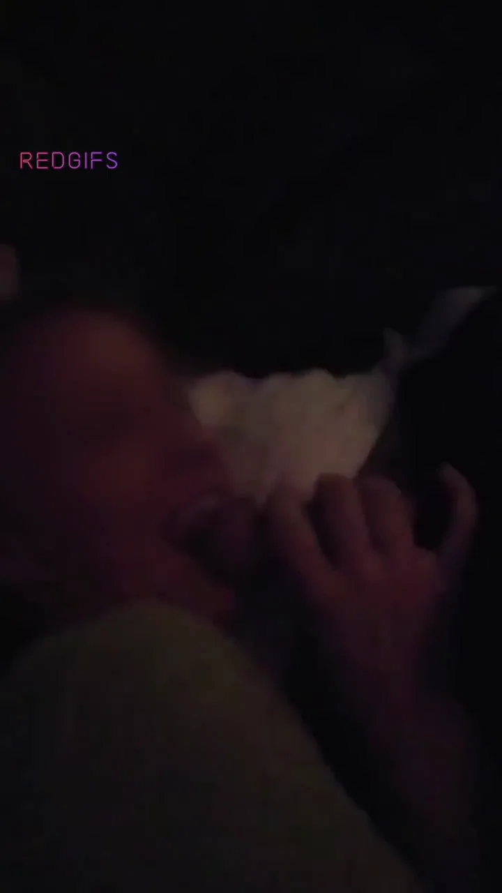 Movie turns into a blowjob