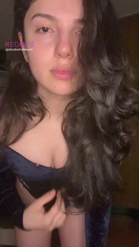 Don't Worry, Get Gooney with This Sexy Trans Tease 😈🍆💦