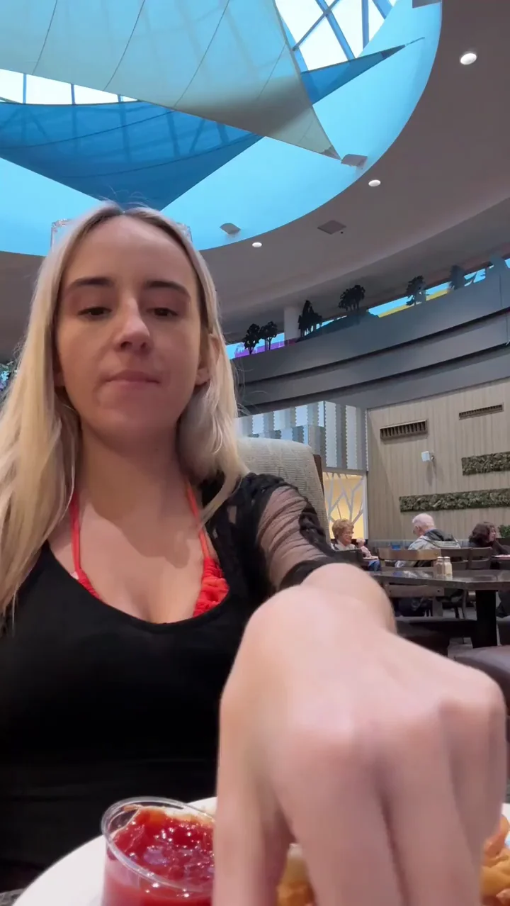 POV: you’re on a lunch date with me and I do this [gif]