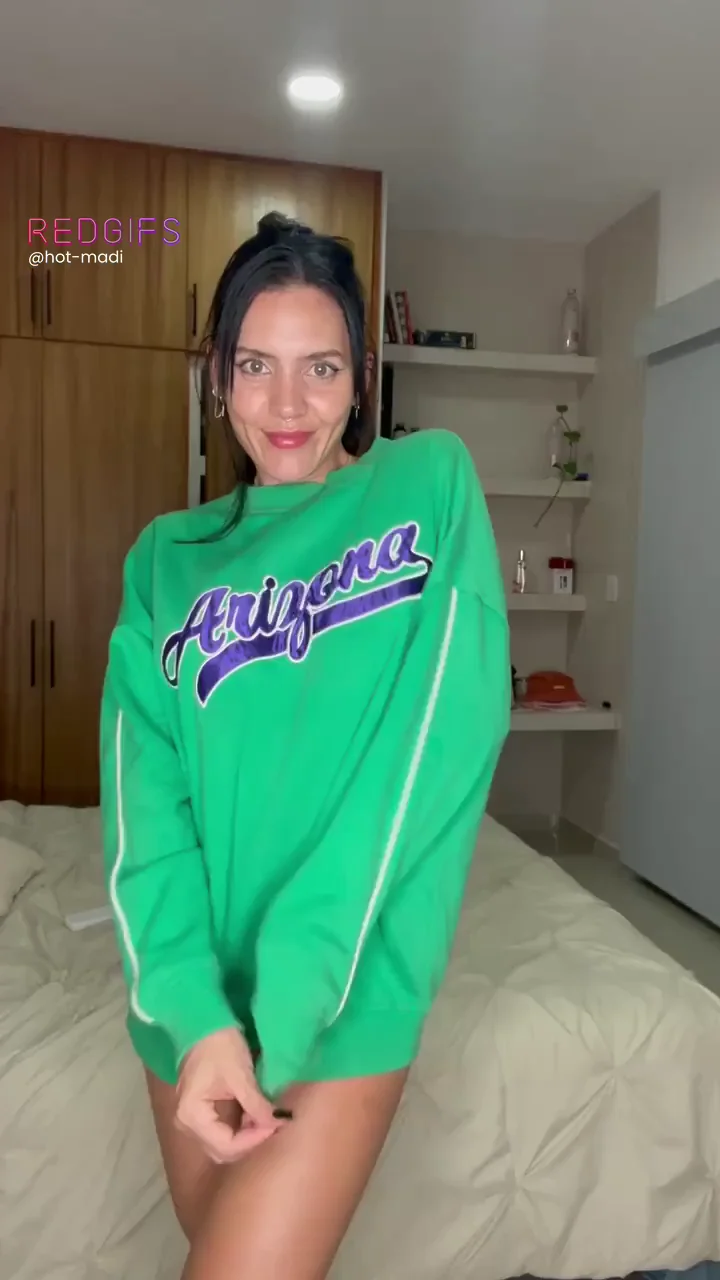 I feel cute in big clothes