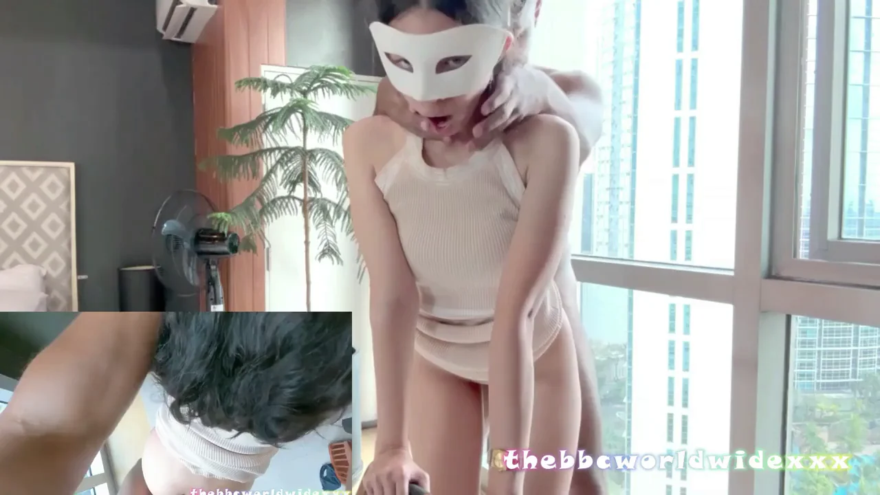 innocent Filipina spinner student thought the mask would help her take her first facial....lesson learned