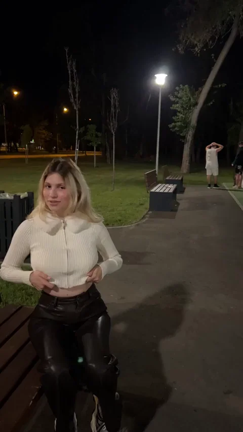 I love exposing myself in public so much