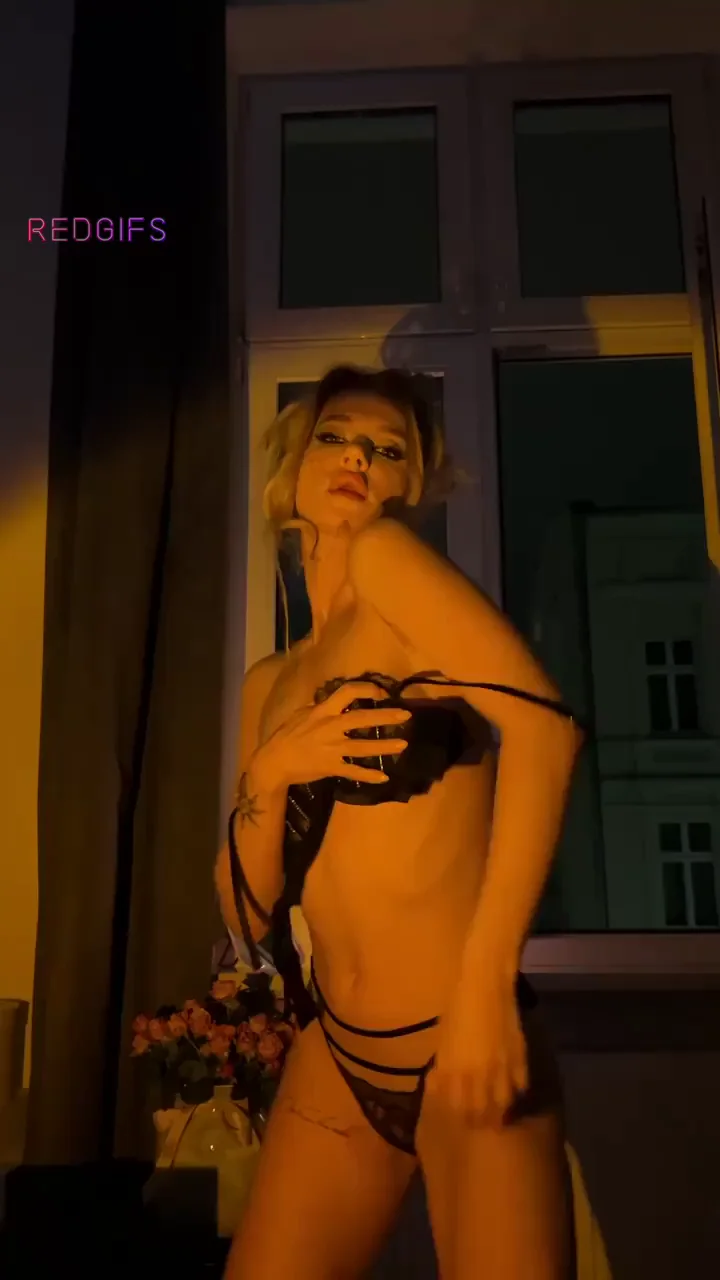 Slutty TikTok Tease in Black Lingerie for Your Hard Cock