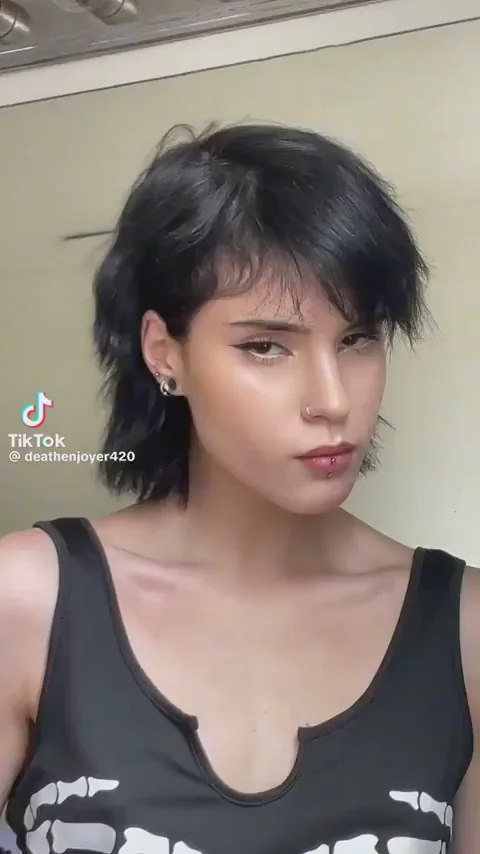 🔥 Edgy TikTok Slut's Cool Hair Tease 💀🖤