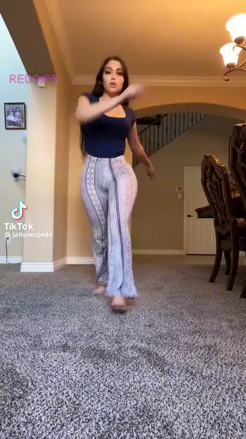 the splits 😫