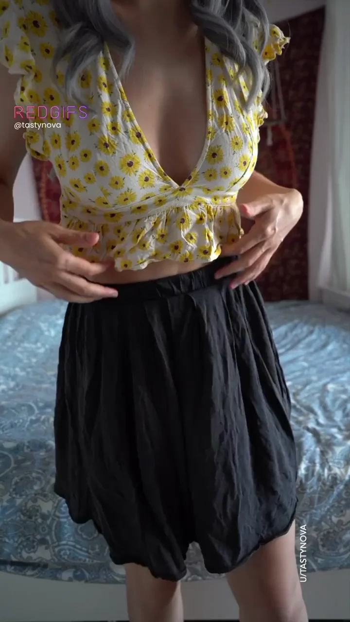 Love dropping my tits for you to smile and get hard