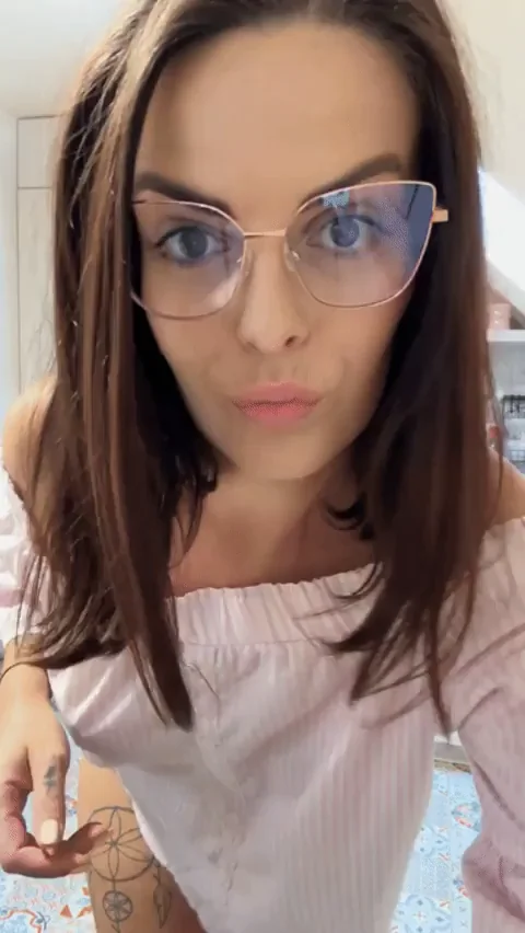 Will you creampie a 40yo Boomer? (f)