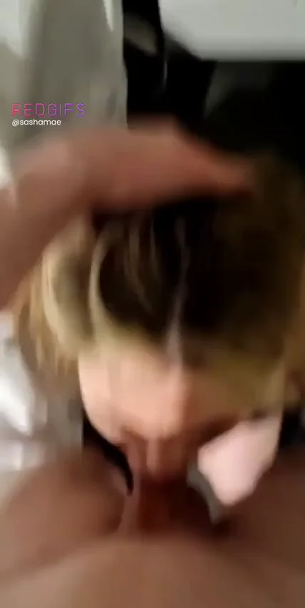 Head-Turning Slut Sucks Cock Like a Pro 😘🍆💦