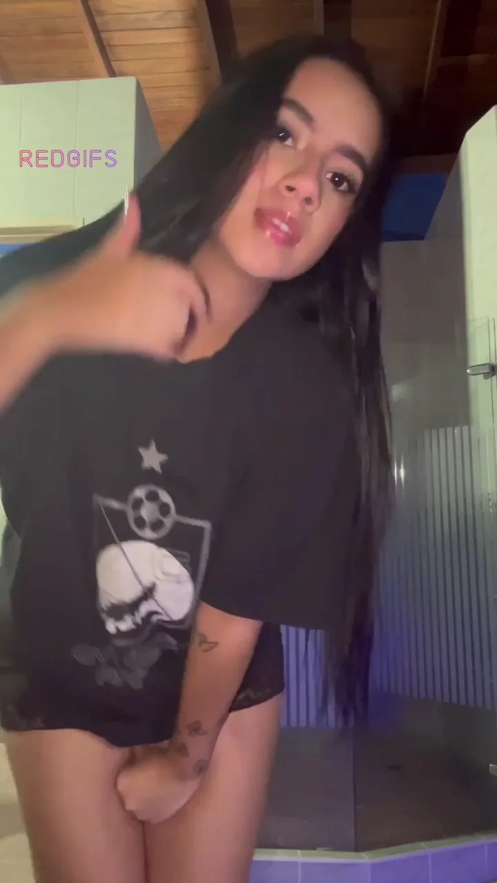 Get ready to fall in love with this petite but fiery Latina college
