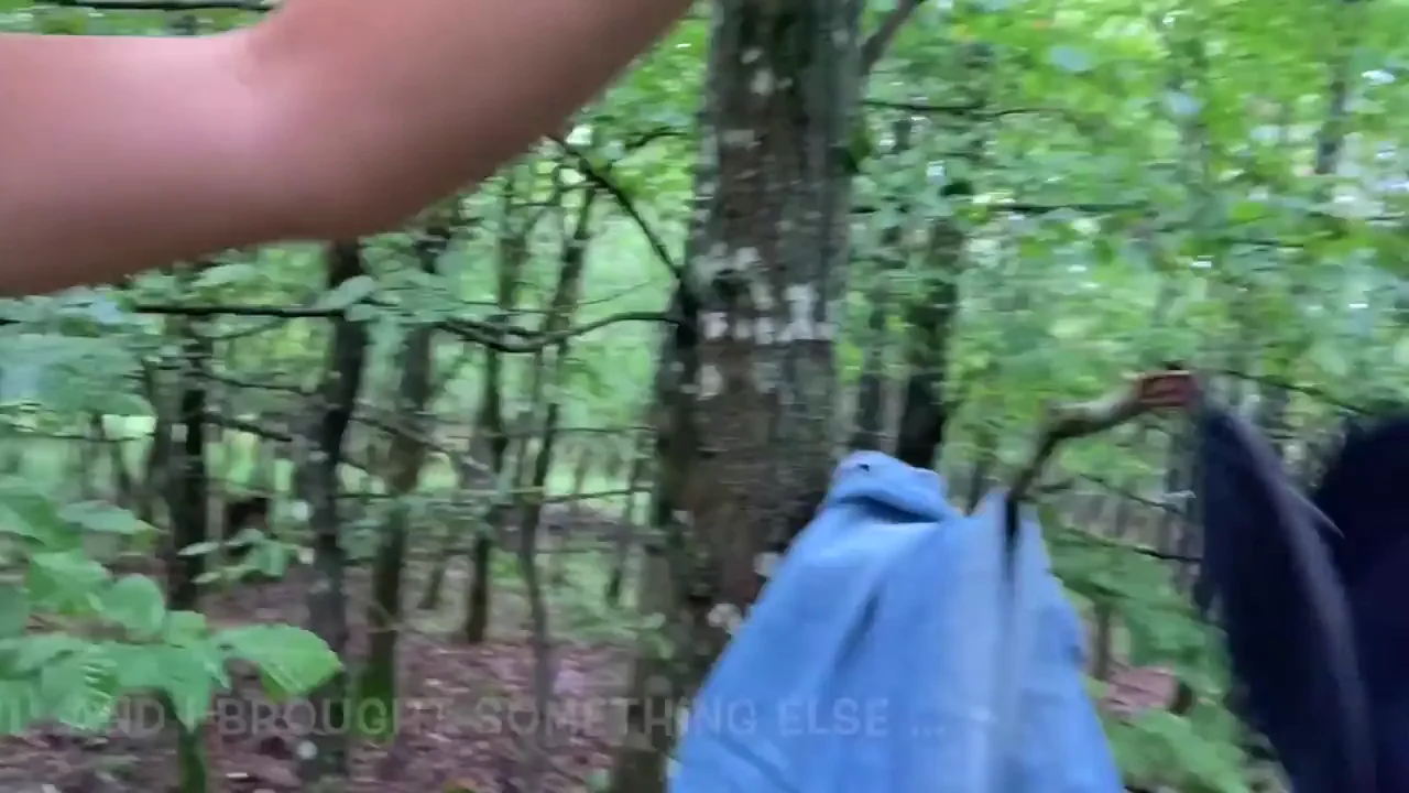 I Blindfolded mysel[F] on a frequented trail 😱 [GIF]