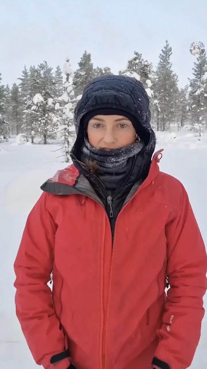 [F] true flashers flash in the Arctic!