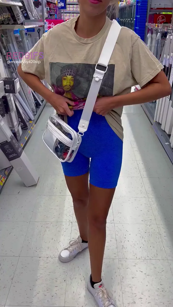 Probably the hottest chick to ever enter a Walmart