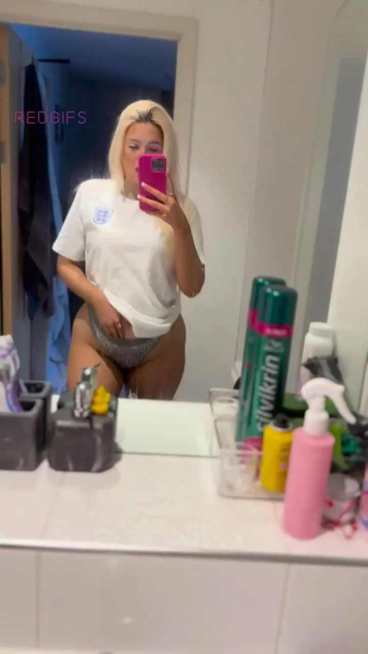 Bathroom Bliss: Blonde Bombshell Fingers Her Dripping Pussy Better Every Time