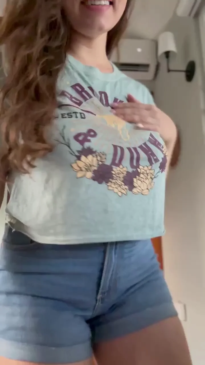 Be Patient While I Tease My Massive Tits Off 😘💦