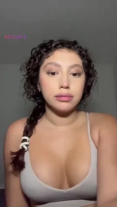 I want to feel your gentle hands on my boobs ;)