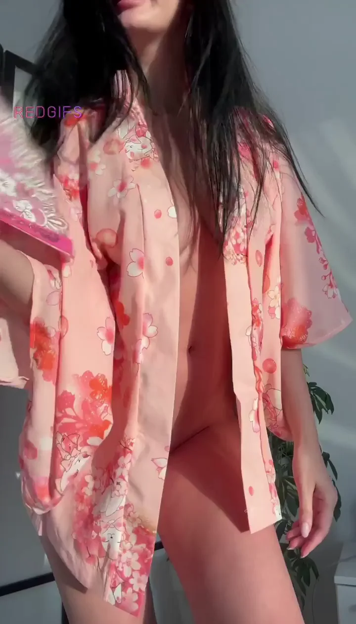 Naughty Kimono Tease: Pussy Flash & Titty Slip Games 😈💦