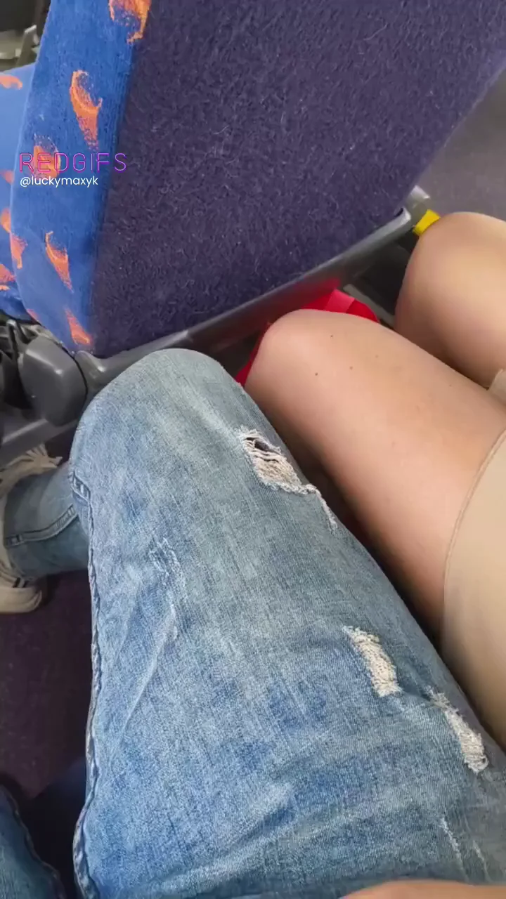 Sucking Stranger's Dick on the Bus Next to Me 😈🚌💦