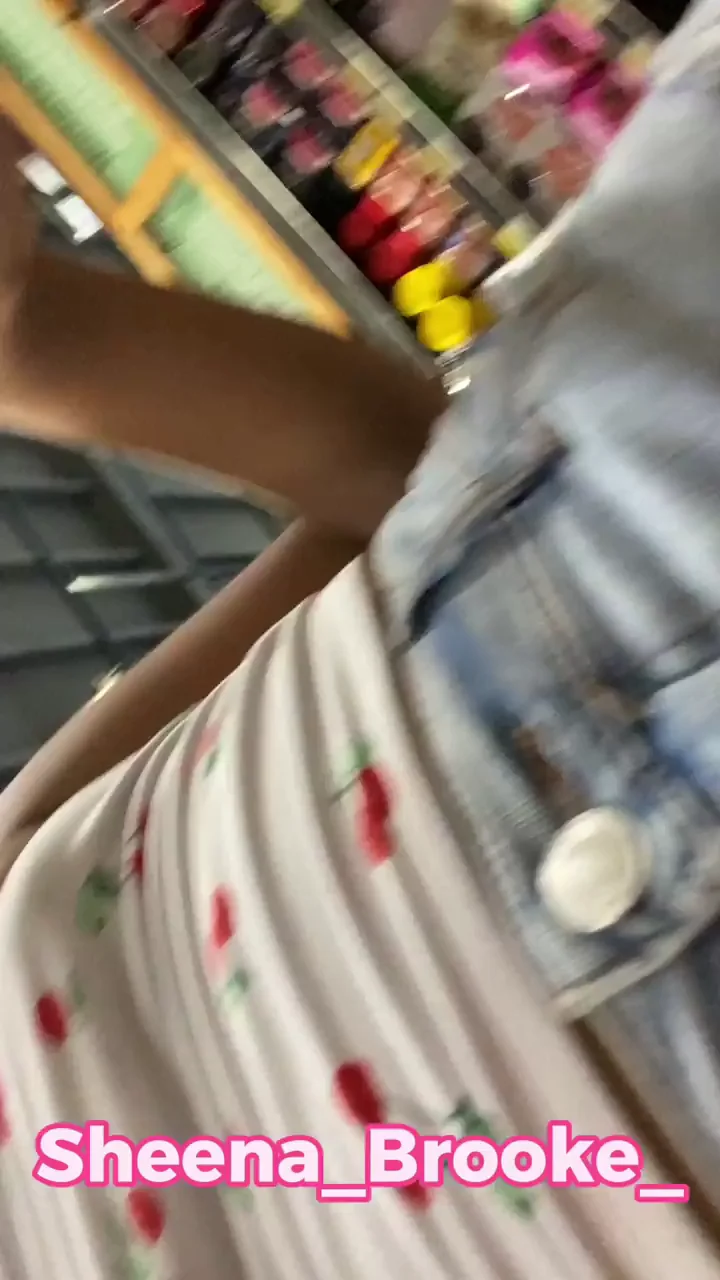 I need a shopping buddy 😏😏play with it while at the store 😎