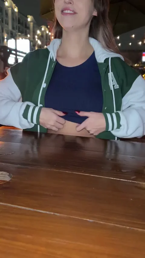 Had a few drinks at the bar and was feeling myself