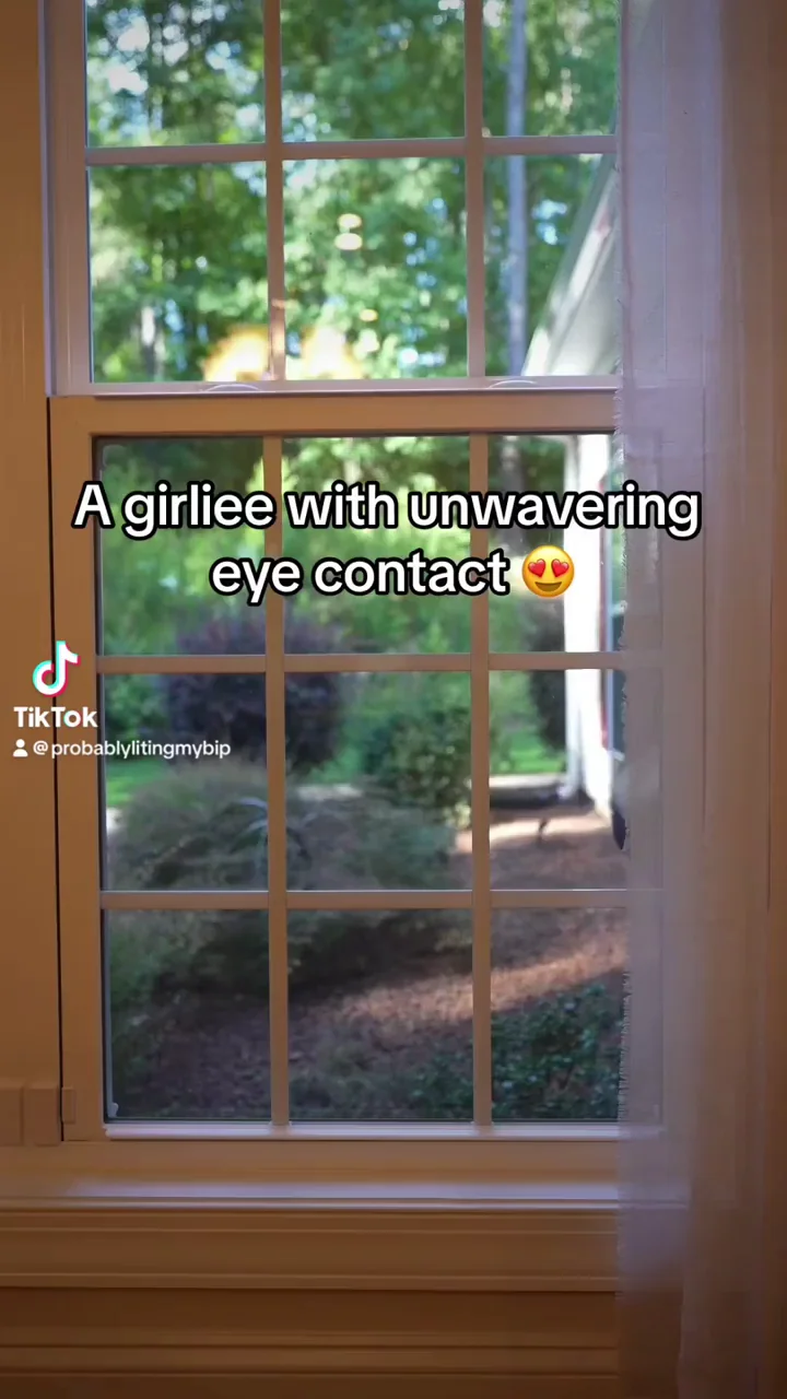 TikTok Thot's Unwavering Eye Fuck 😫🔥