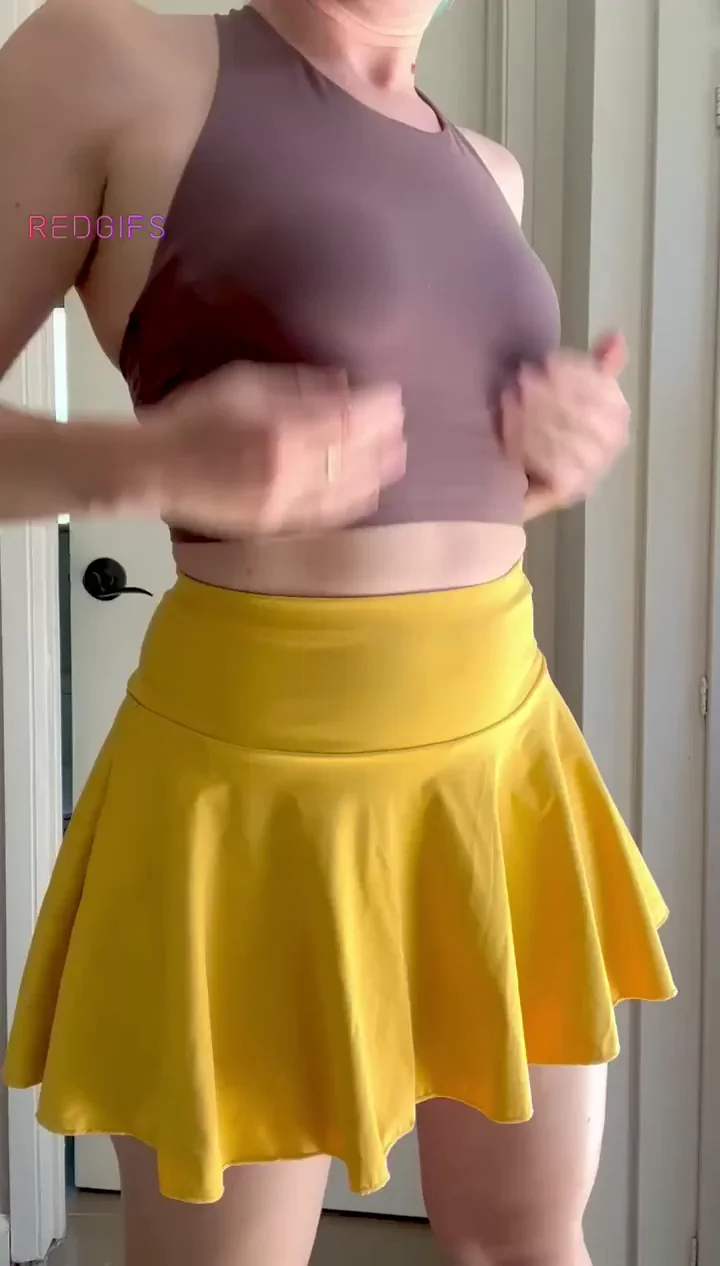 The looks I get when I wear this push up sports bra are giving me some real medium boob envy for the first time in a long time
