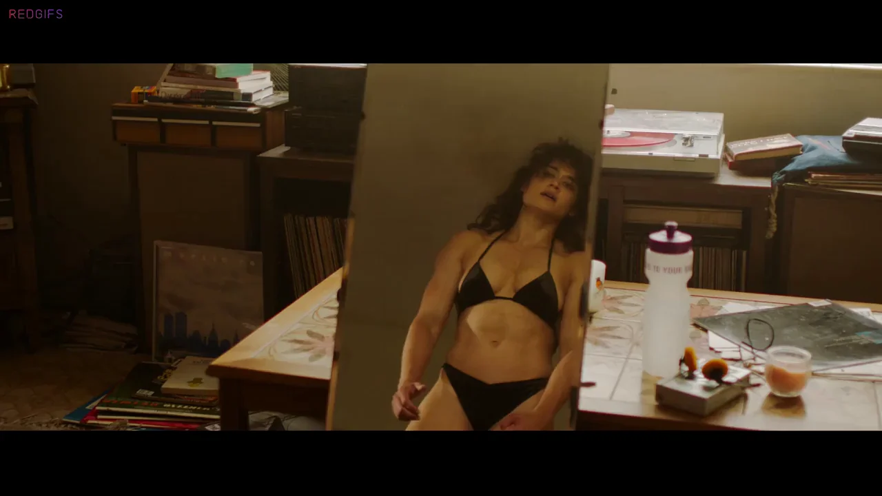 Katy O'Brian's Steamy Bikini Tease in Love Lies Bleeding 🔥👙