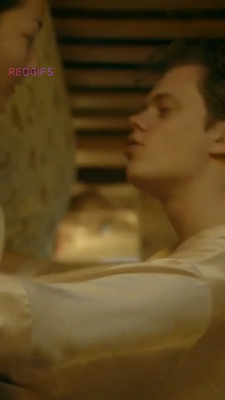 Emily Piggford's Steamy Hemlock Grove Tease 😈🔥