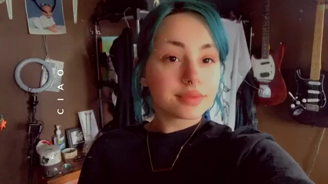 Tease Kiss My Massive Natural Tits, Short-Hair Hottie