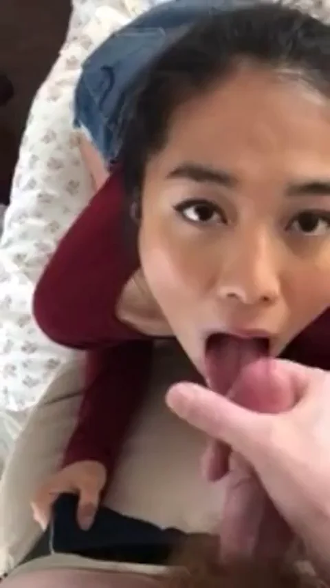 swallowing cum from a white cock <3