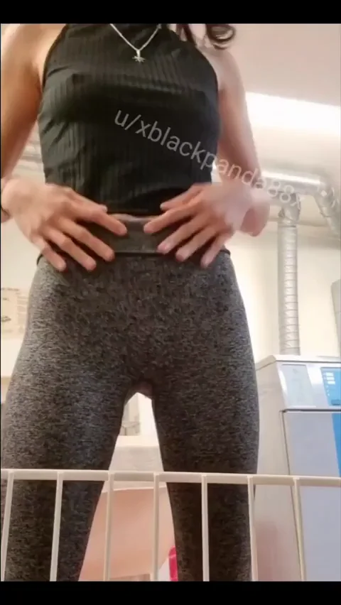 nothing sexy here, just a 36yo mom waiting for laundry