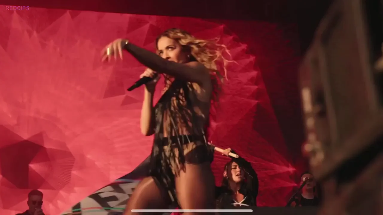 Rita Ora (live)